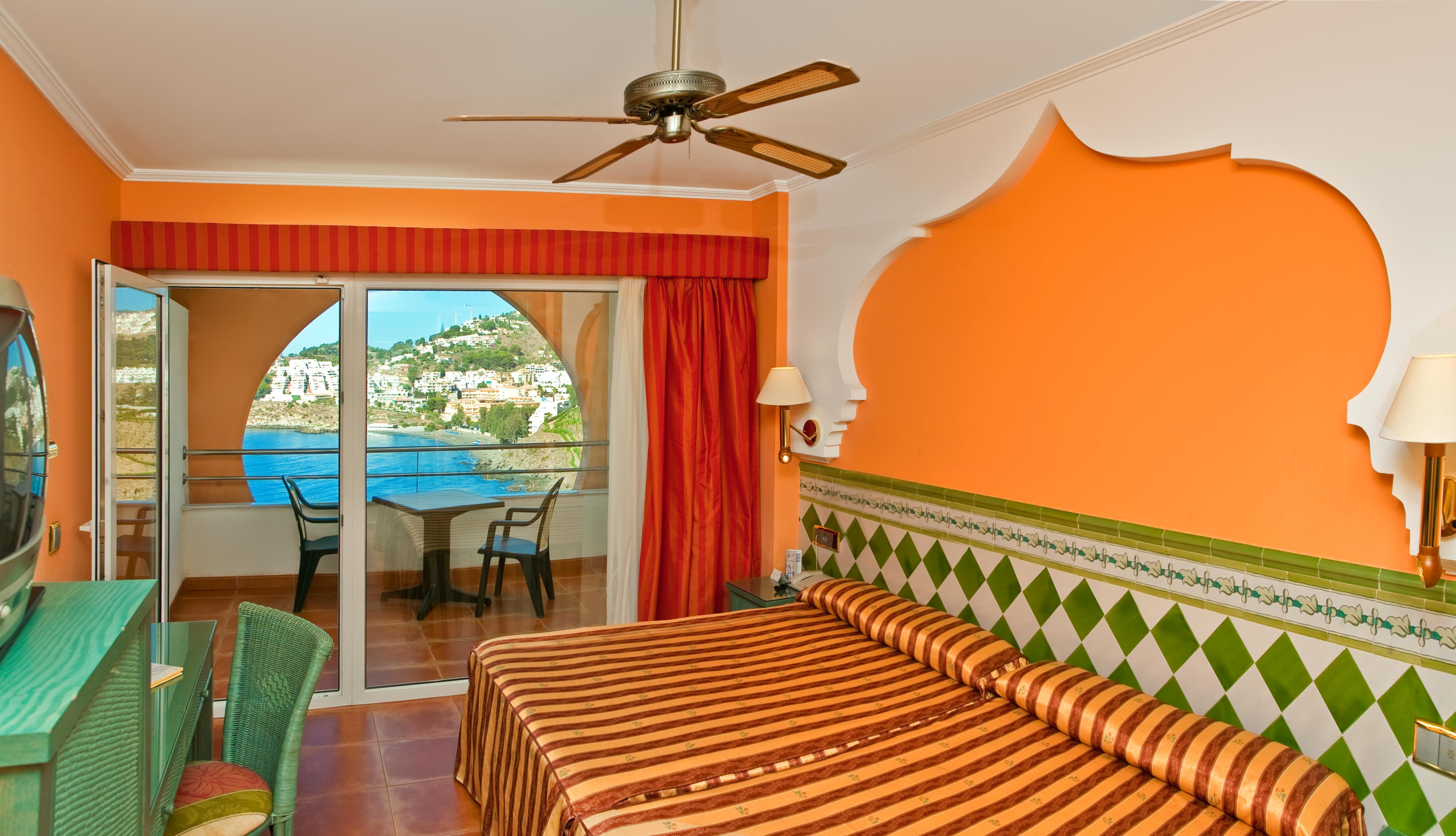 Playacalida Hotel Almunecar Exterior photo